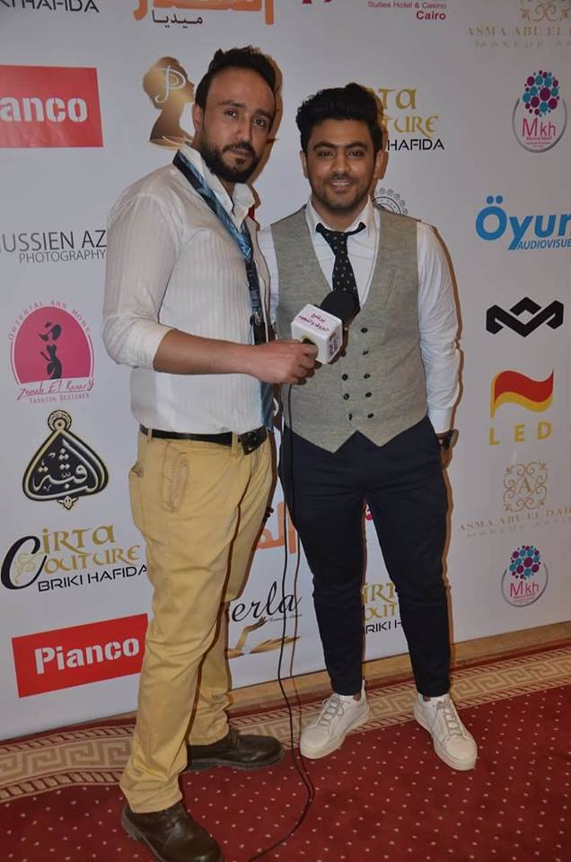 بالصور تكريم المطرب يونس مرسي في مهرجان ”World Fashion Week للدورة الأولي