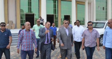 محافظ الإسماعيلية يتفقد أعمال مشروع النادى الإجتماعى الجديد