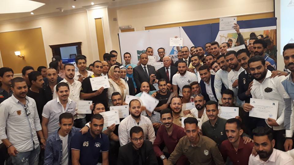 منح خريجين التعليم الفني 80 شهادة امان بمحافظة بورسعيد