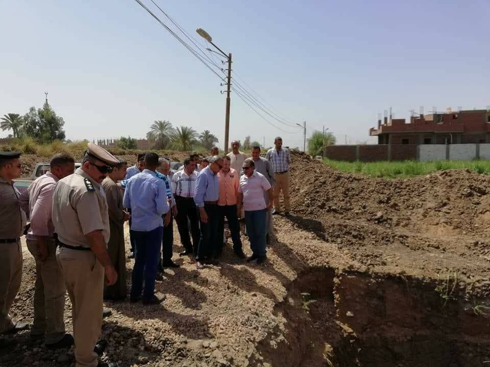 الهجان يتفقد محطة الرفع لمياه فرشوط