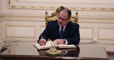 وزير الداخلية يهنئ الرئيس السيسي بذكرى العاشر من رمضان