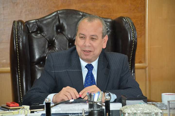 محافظ دمياط يوجه الشكر لمواطن لتبرعه بقطعة ارض لاقامة مبنى تعليمي عليها