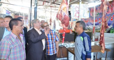 محافظ الإسماعيلية يزور المعرض الدائم للسلع الأساسية والمواد الغذائية