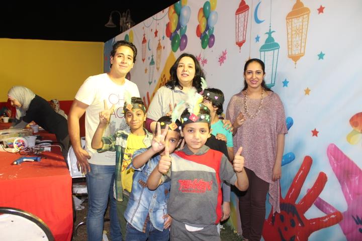 ”هل هلالك” ترسم البسمة على وجوه مرضى السرطان بساحة الهناجر