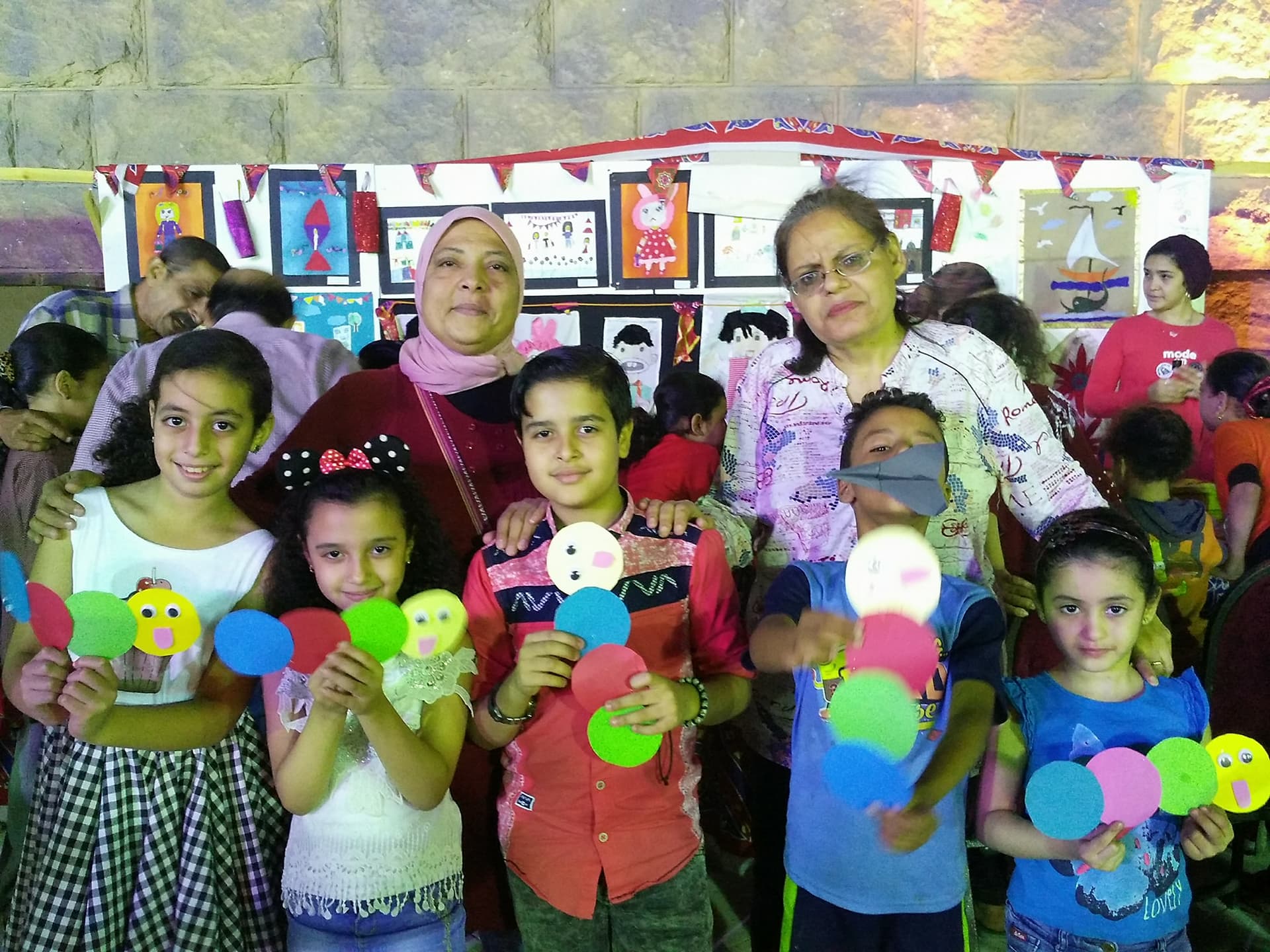 أتوبيس الفن ينفذ  ورشة تصنيع عرائس ضمن فعاليات ليالى رمضان بسور القاهرة الشمالي