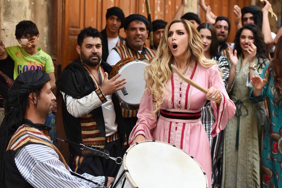 دانا حلبي تطرح كليب ”أموت بالشوكولاتة”