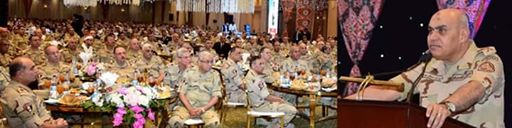 صدقى صبحى يلتقى بأبطال ومقاتلى قوات الدفاع الجوى والمنطقة الغربية العسكرية