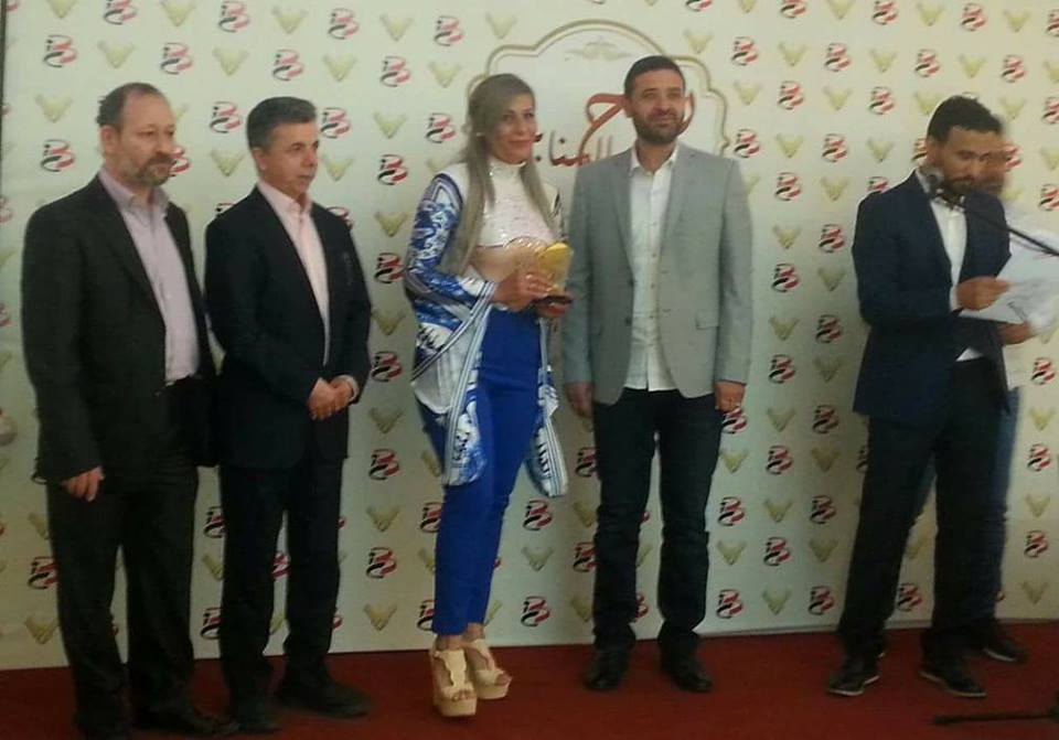 الفنانة اللبنانية نجلا محمد عليق وأعمال مميزة بين الدراما والمسرح وجديدها القادم