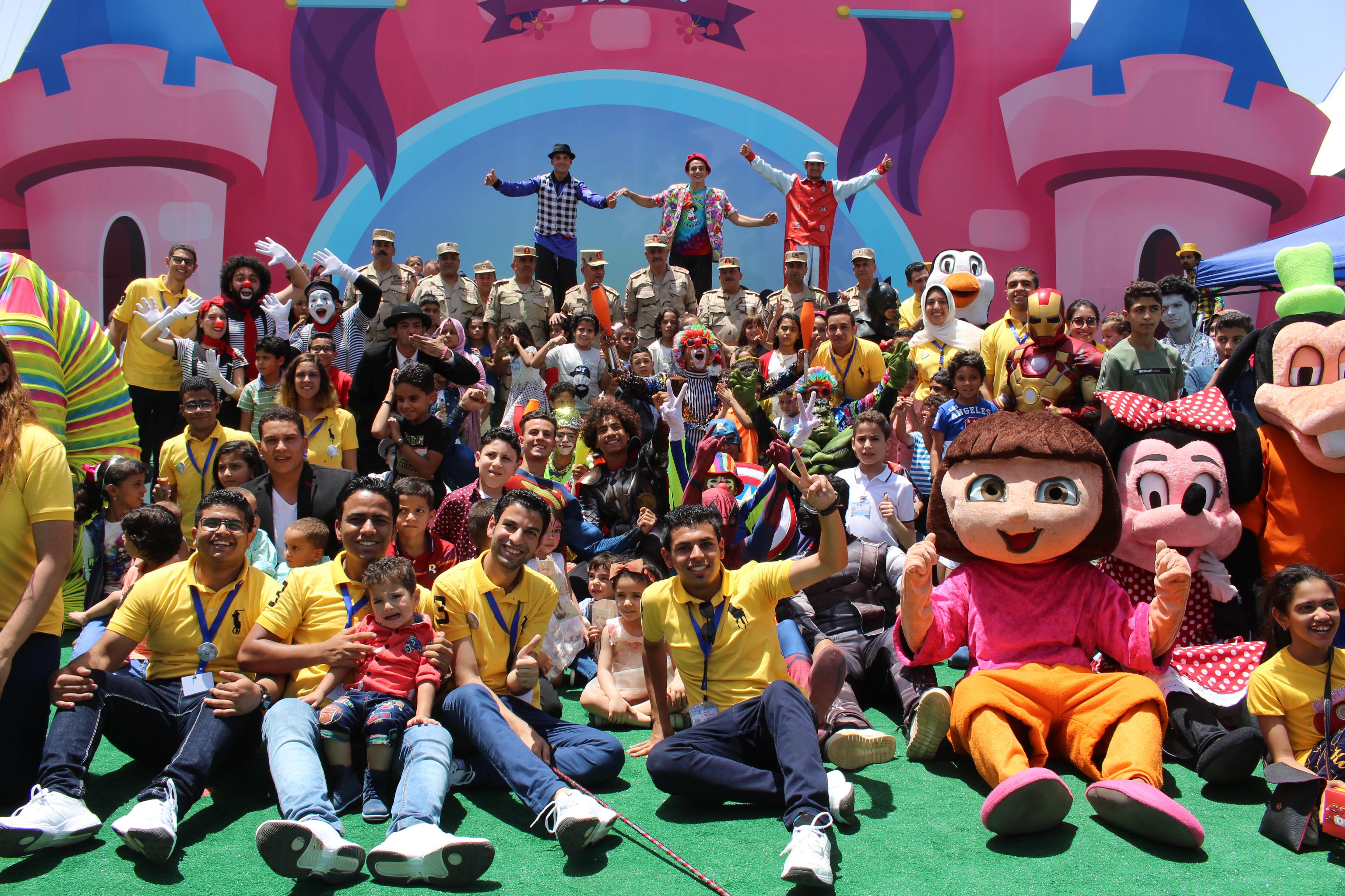 القوات المسلحة تواصل تنظيم احتفالية تكريم أسر الشهداء