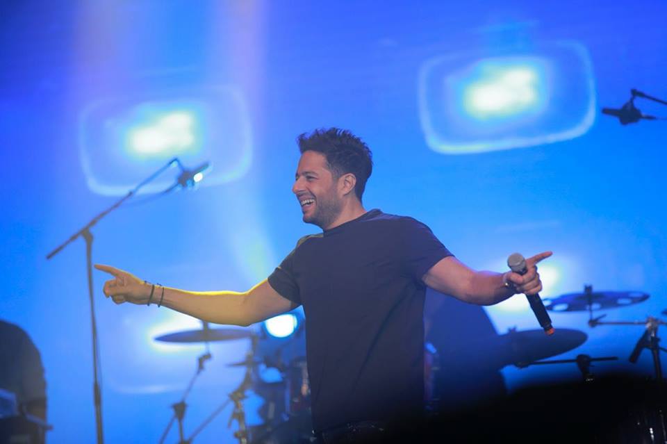 محمد حماقي يدعم المنتخب المصرى بروسيا