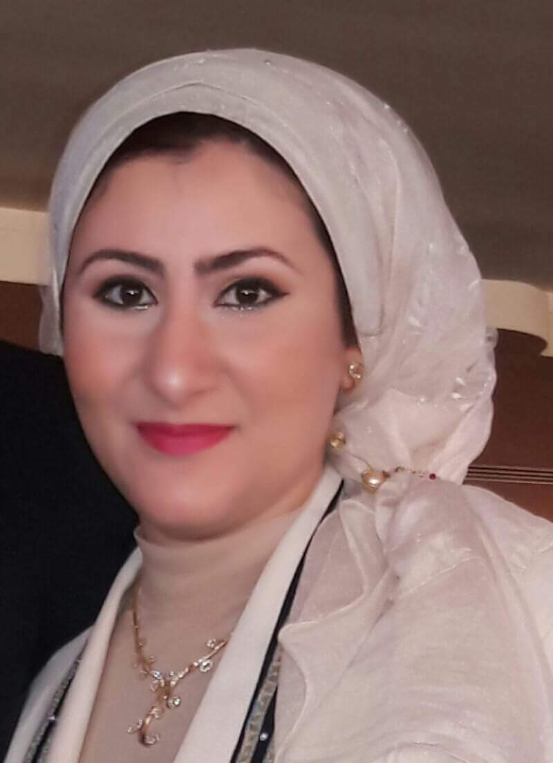 صفاء مصطفى ياقوته في عالم تصميم الاكسسوار بالأحجار الكريمة