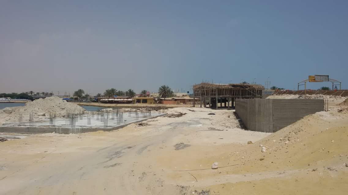 رئيس القرى السياحية: الإنتهاء من تنفيذ ممشى تجارى سياحى بمركز مارينا العلمين السياحى