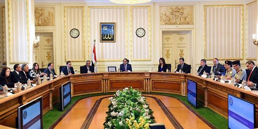 الاتفاق على بدء الخطوات التنفيذية لطرح جزء من أسهم 5 شركات مملوكة للدولة بالبورصة