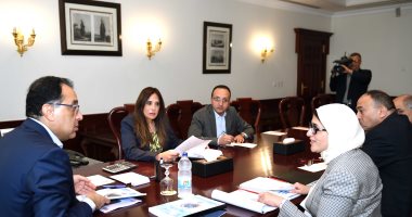 رئيس الوزراء يتأكد من جودة الخدمة بالاتصال بالخط الساخن 15300
