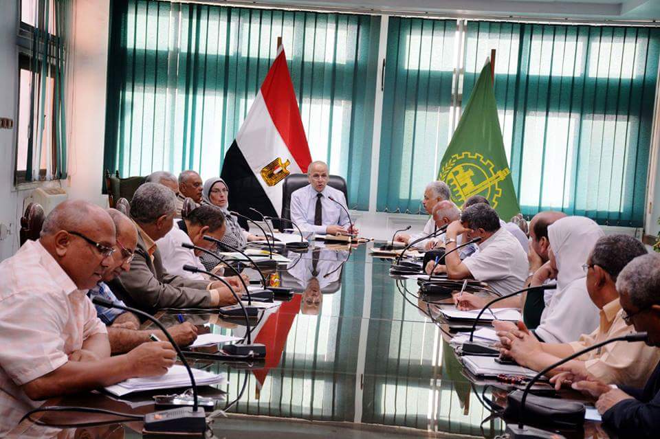 تطوير منظومة النظافة وتشجيع الشباب لإنشاء شركات صغيرة بالقليوبية