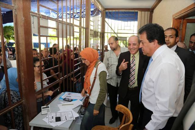 التسجيل على الموقع الإلكترونى للتنسيق اعتبارا من يوم الأربعاء 1 أغسطس حتى الأربعاء 15 أغسطس