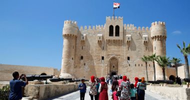 محافظ الإسكندرية يؤكد أن قلعة قايتباى متاحة للجمهور دون استثناء