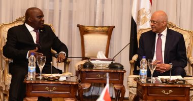 عبد العال يلتقي مع ووفد برلمانى برئيس البرلمان البوروندى