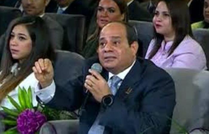 السيسي يدعو الي بذل الجهود لإنجاح منظومة التأمين الصحى الجديد