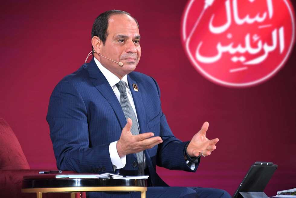 الرئيس السيسي يدعو الي استكمال المسيرة بمبدأ المصارحة والإخلاص