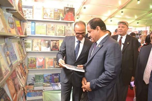 الحاج وصقر يفتتحان معرض طنطا الثالث للكتاب