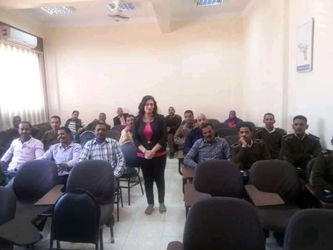 كيفيه إختراق جدار النجاح مع خبيرة الإتيكيت بأسوان