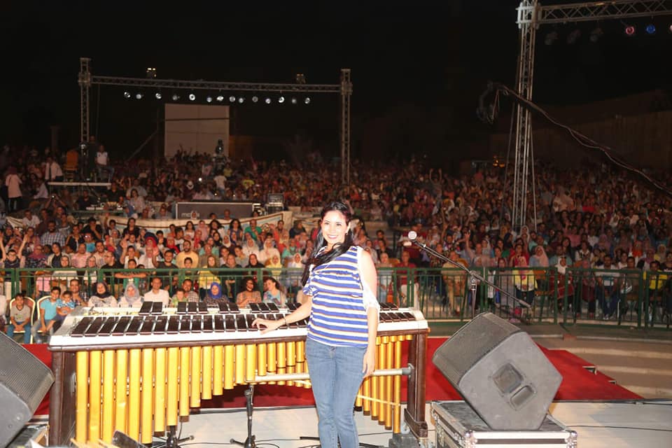 نسمة عبد العزيز تبهر جمهور القلعة والحجار يمتع جمهورة باغاني الثمانيات