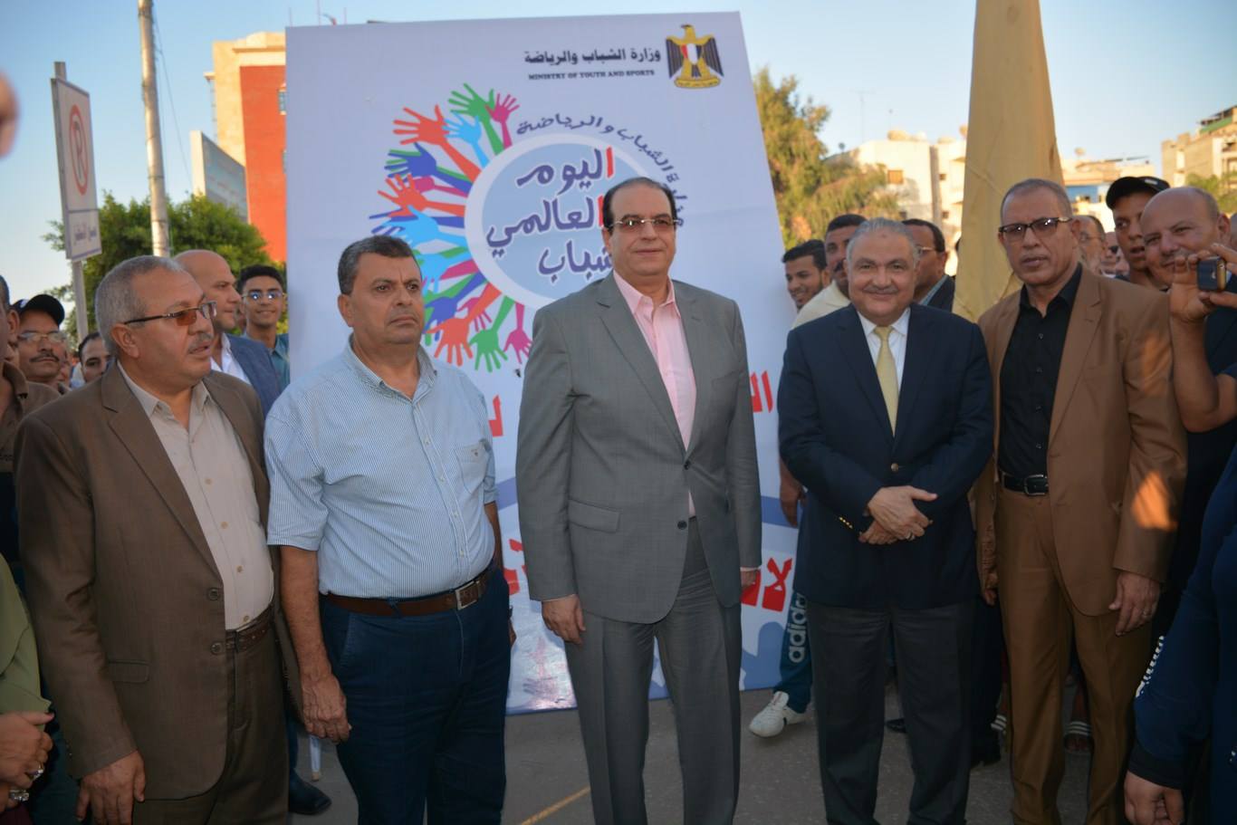 محافظ الدقهلية يعطى إشارة البدء لفعاليات ماراثون المشي