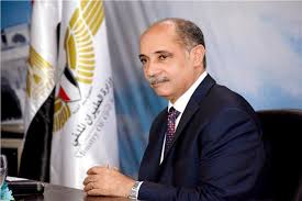 وزير الطيران يتفقد مطار بورسعيد