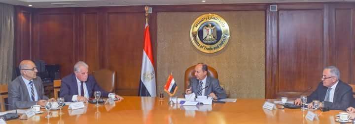 وزير التجارة يبحث مع محافظ جنوب سيناء خطة تنمية وتطوير المنطقة الصناعية بأبو زنيمة
