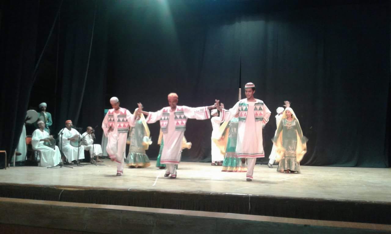 عرض لفرقة اسوان فنون شعبية بثقافة اسوان