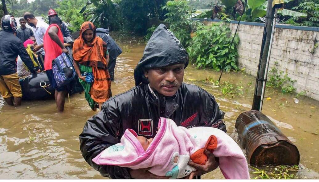 الإمارات تواصل الدعم للهند لمواجهة الفيضانات