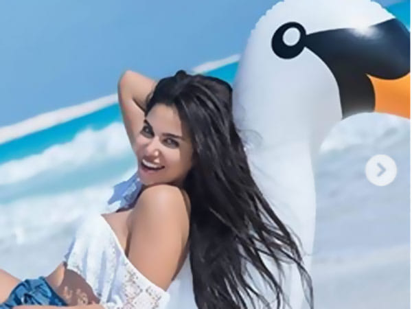 نسرين امين تقضي العيد في الساحل الشمالي 