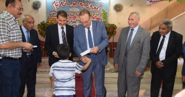 محافظ بنى سويف يهنئ الأيتام والمسنين والمرضى بعيد الأضحى