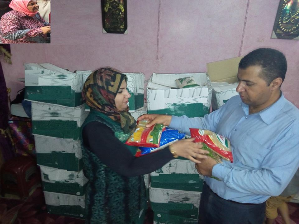 جمعية السواقي توزع لحوم ومواد غذائية بالفيوم