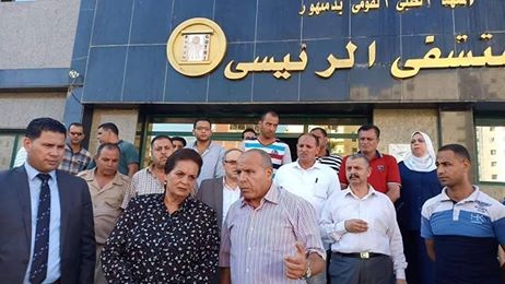 محافظ البحيرة تتفقد مستشفي دمنهور بعد نشوب حريق بها
