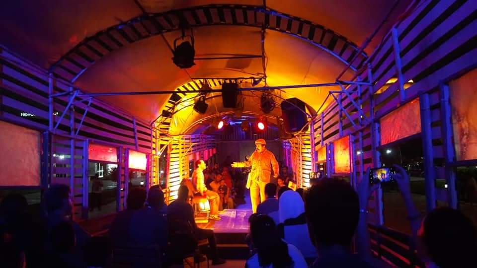 ”مسافر ليل ” يواصل رحلته على قطار الهناجر