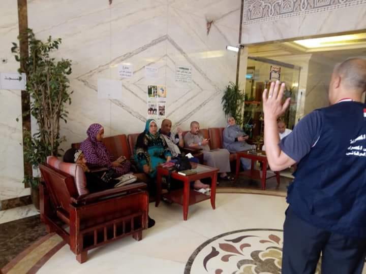 عيادات البعثة الطبية للحج توقع الكشف على 84044 حاج مصري