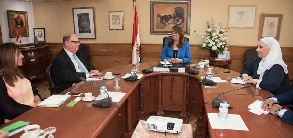 والي: تناقش مع وفد البنك الدولي تطوير برامج الحماية الاجتماعية من خلال التشغيل