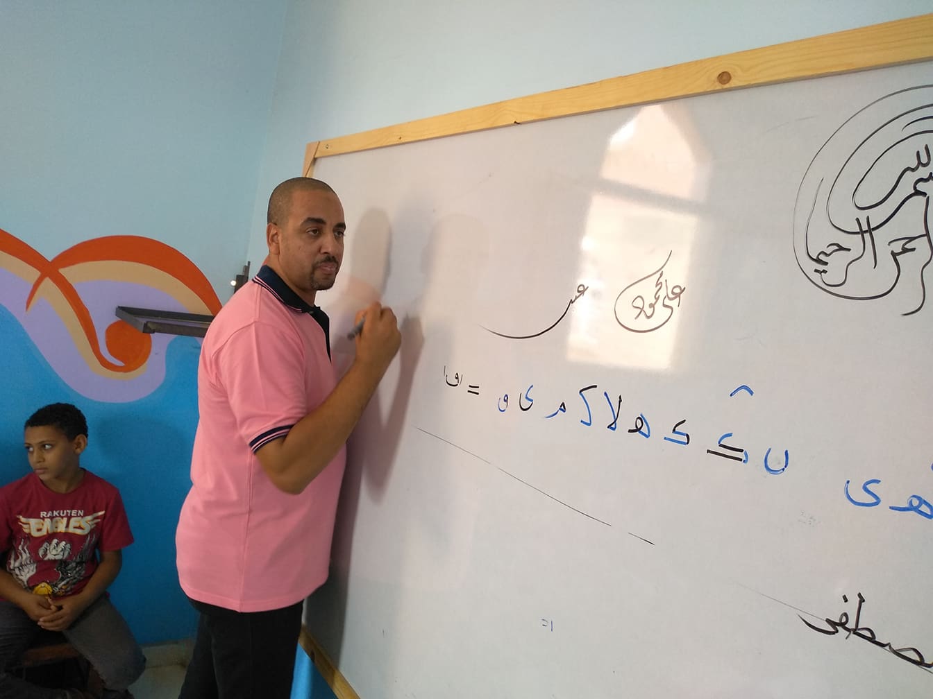 ثقافة طفل بقنا يقيم ورشة فنون تشكيلية بقرية أولا عمرو