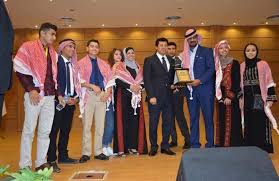 وزير الشباب يلتقي المشاركين في الملتقى العربي للطلائع