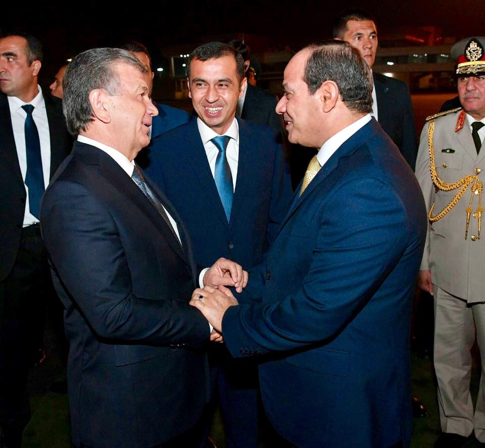 السيسى يصل طشقند