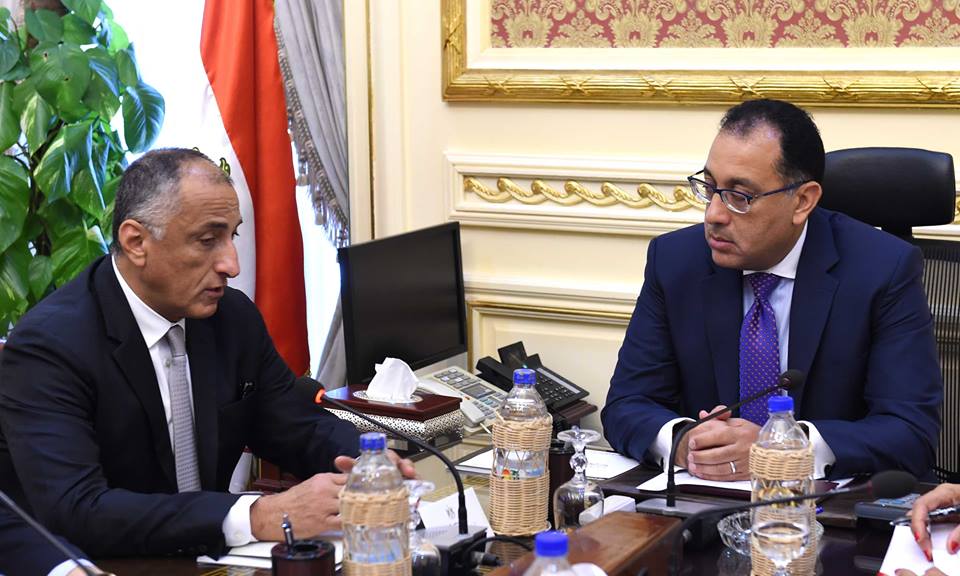 رئيس الوزراء يتابع جهود التحول إلي مجتمع رقمي وتطوير الخدمات الحكومية الإلكترونية