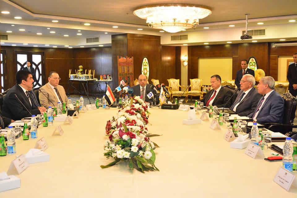 الجلسة الاولى لليوم الثانى لورشة العمل التعريفية للسادة المحافظين