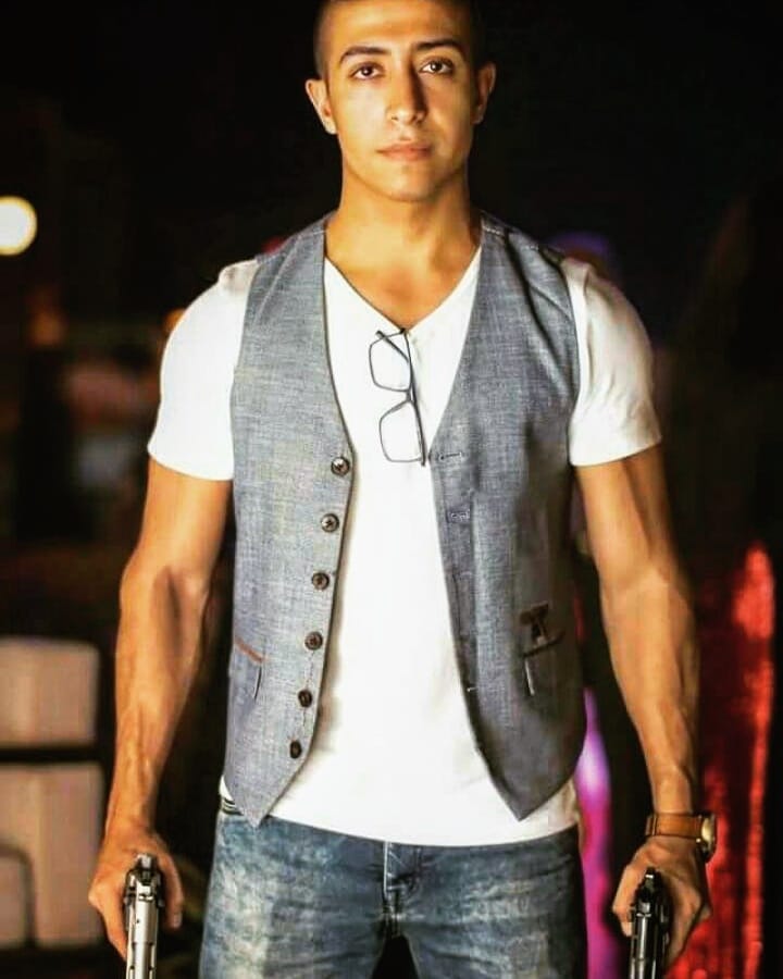 كليب أنا الضعيف يهاجم ”محمد رمضان”بسبب تدمير شكل الفن والأخلاق