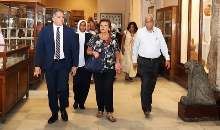 إجتماع لجنة سيناريو العرض المتحفي للمتحف المصري بالتحرير