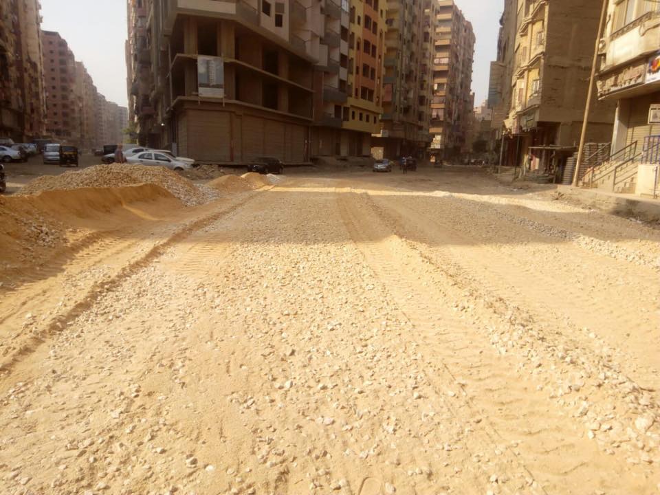 استمرار العمل لرفع كفاءة وتطوير شوارع حى شرق شبرا