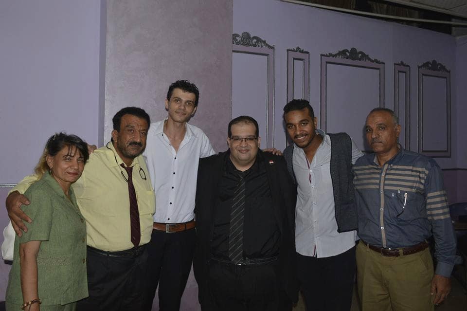 مسرحية السؤال الأول إجباري تواصل نجاحتها على مسرح الهوسابير في حضور جماهيري ضخم