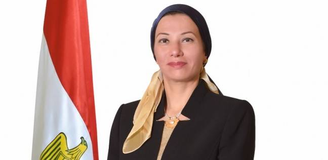 البيئة بالدقهلية تطفأ مقلب قلابشو ببلقاس بعد الاشتعال الذاتي له