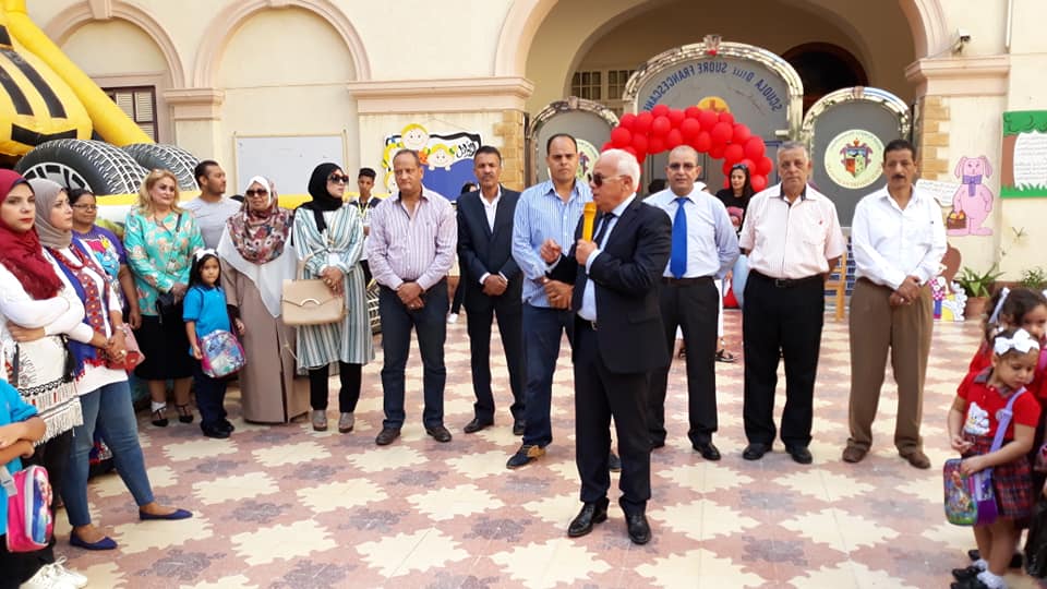 محافظ بورسعيد بجولة تفقدية في مدارس المحافظة
